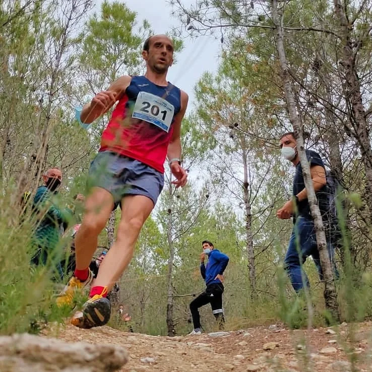 Sergio Fernández 'Keko' en la mítica senda de 'La Planché' de Lerín en el I Trail Pinares de Lerín